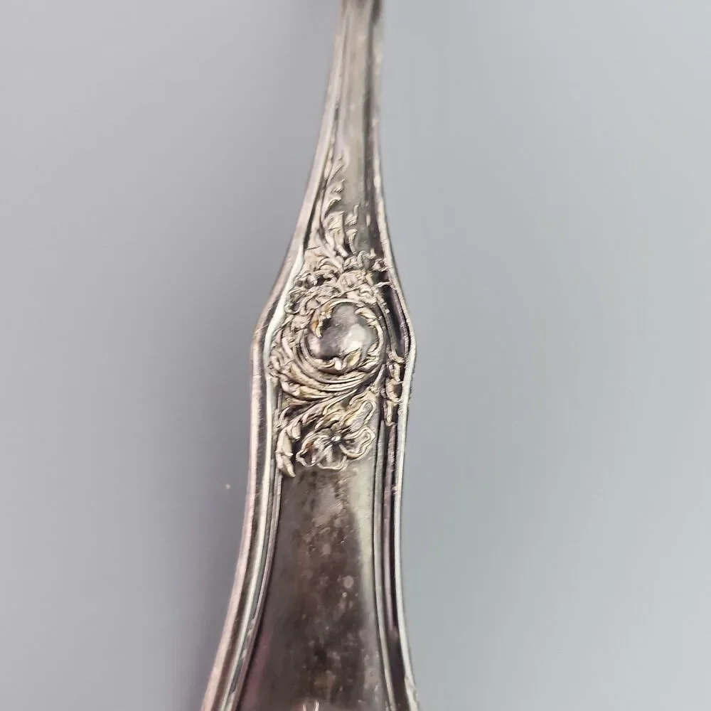 Antique Oxford Silverplate Co. Gravy Ladle 1910 Garland Pattern Floral